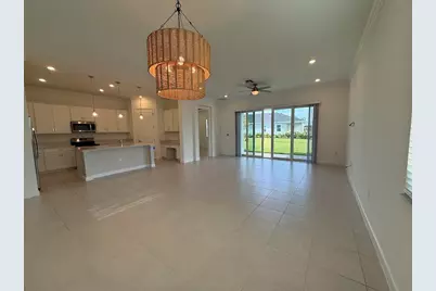1217 SE Crosswood Way, Port Saint Lucie, FL 34984 - Photo 8