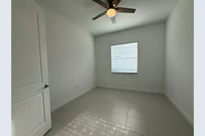 1217 SE Crosswood Way, Port Saint Lucie, FL 34984 - Photo 12
