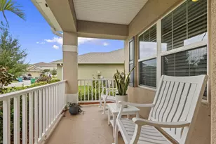 861 NE Whistling Duck Way, Port Saint Lucie, FL 34983 - Photo 4