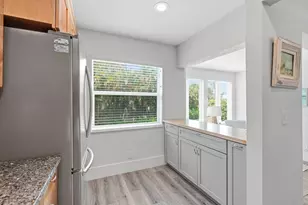 20 Colonial Club Dr, Boynton Beach, FL 33435 - Photo 6