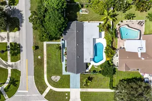 2013 Ardley Rd, North Palm Beach, FL 33408 - Photo 2