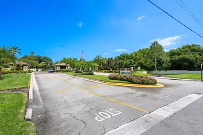 462 Hardwood Place #462, Boca Raton, FL 33431 - Photo 38