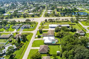 1402 SW Broadview St, Port Saint Lucie, FL 34983 - Photo 38