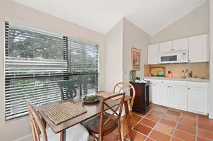 11863 Wimbledon Circle, Wellington, FL 33414 - Photo 6