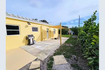 2040 NE 174th Street, North Miami Beach, FL 33162 - Photo 6