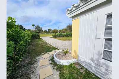 2040 NE 174th Street, North Miami Beach, FL 33162 - Photo 32