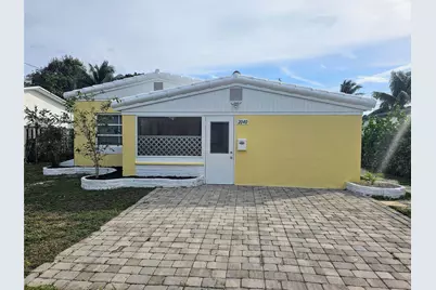 2040 NE 174th Street, North Miami Beach, FL 33162 - Photo 2