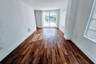 2040 NE 174th St, North Miami Beach, FL 33162 - Photo 14