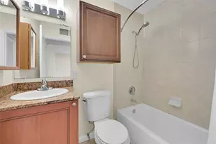 2655 NE 8th Ave, Wilton Manors, FL 33334 - Photo 10