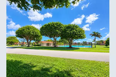 3838 Victoria Drive, West Palm Beach, FL 33406 - Photo 6