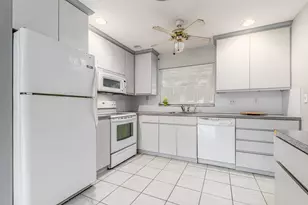 925 SE Osceola St, Stuart, FL 34994 - Photo 6