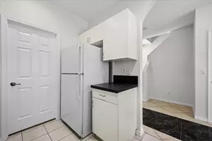 6891 Blue Skies Dr, Lake Worth, FL 33463 - Photo 6