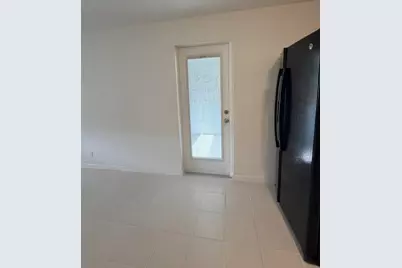 3642 Gulfstream Road #3, Palm Springs, FL 33461 - Photo 8