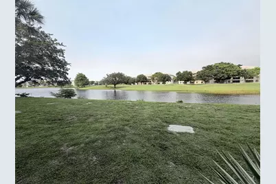9230 Lagoon Place #110, Davie, FL 33324 - Photo 14