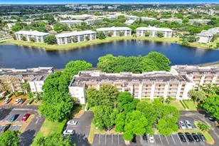 9230 Lagoon Pl, Davie, FL 33324 - Photo 16