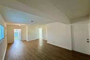3221 NE 7th Ave, Pompano Beach, FL 33064 - Photo 2