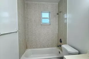3221 NE 7th Ave, Pompano Beach, FL 33064 - Photo 4