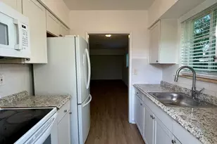 3221 NE 7th Ave, Pompano Beach, FL 33064 - Photo 10