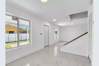 2805 NW 11th Street, Miami, FL 33125 - Photo 28