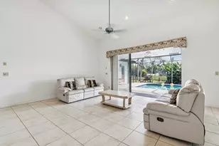 1240 NW 100th Way NW, Plantation, FL 33322 - Photo 18