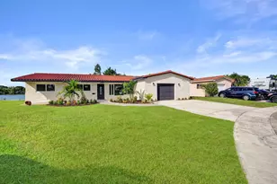 8351 NW 19th St, Pembroke Pines, FL 33024 - Photo 46