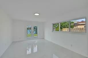 8351 NW 19th St, Pembroke Pines, FL 33024 - Photo 16