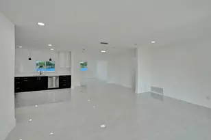8351 NW 19th St, Pembroke Pines, FL 33024 - Photo 4