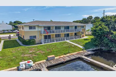 405 Southwind Drive #3, North Palm Beach, FL 33408 - Photo 2