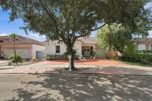 9062 NW 148th Terrace, Miami Lakes, FL 33018 - Photo 4