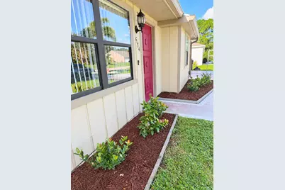 534 NW Billiar Avenue, Port Saint Lucie, FL 34953 - Photo 1