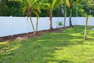 534 NW Billiar Ave, Port Saint Lucie, FL 34953 - Photo 10