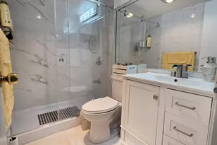 327 Chatham Chatham P, West Palm Beach, FL 33417 - Photo 8