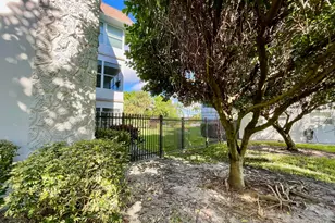 4701 NW 34th St, Lauderdale Lakes, FL 33319 - Photo 28