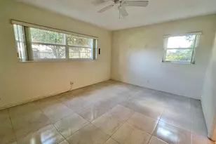 4701 NW 34th St, Lauderdale Lakes, FL 33319 - Photo 12