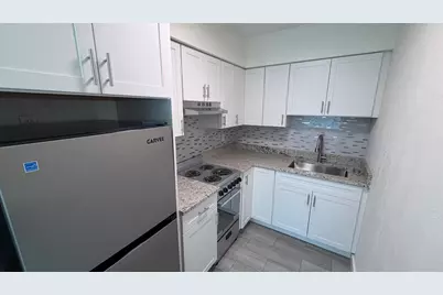 1810 E Oakland Park Boulevard #15, Oakland Park, FL 33306 - Photo 2