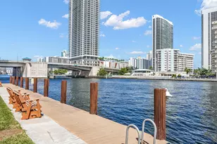 2600 Diana Dr, Hallandale Beach, FL 33009 - Photo 32