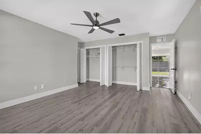 2523 Doral Way, Riviera Beach, FL 33407 - Photo 8