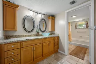 17110 E Waterbend Dr, Jupiter, FL 33477 - Photo 12
