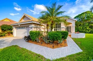 576 SW St Kitts Cove, Port Saint Lucie, FL 34986 - Photo 2