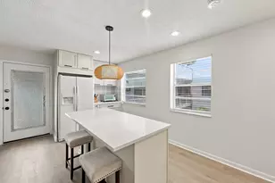 74 Normandy B, Delray Beach, FL 33484 - Photo 4