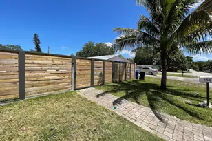1564 SW 28th Terrace, Fort Lauderdale, FL 33312 - Photo 2