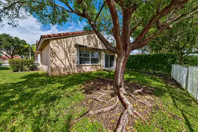 16416 Sapphire Street, Weston, FL 33331 - Photo 4