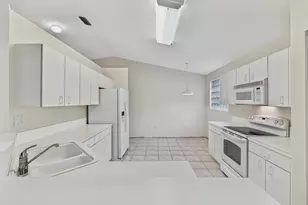 16416 Sapphire St, Weston, FL 33331 - Photo 14
