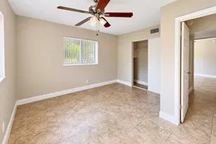 540 NE 44th St, Boca Raton, FL 33431 - Photo 2