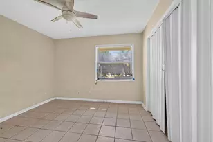 7625 Canal Dr, Lake Worth, FL 33467 - Photo 6
