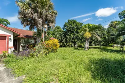 7625 Canal Drive, Lake Worth, FL 33467 - Photo 2