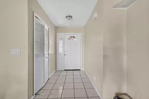 7625 Canal Dr, Lake Worth, FL 33467 - Photo 10