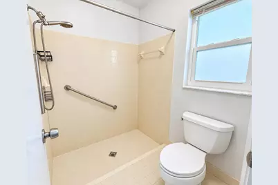 2171 NW 76th Avenue, Margate, FL 33063 - Photo 12