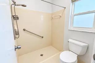 2171 NW 76th Ave, Margate, FL 33063 - Photo 12