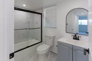 8110 Sunrise Lakes Blvd, Sunrise, FL 33322 - Photo 4